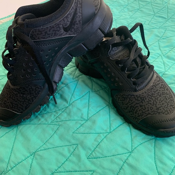 Nike Free Runs 5.0 - Picture 4 of 8